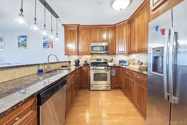 100 Sheldrake Place 2, Mamaroneck, NY 10543