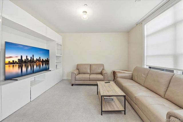 100 Sheldrake Place 2, Mamaroneck, NY 10543