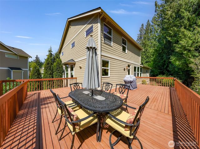 810 S Hills Drive, Bellingham, WA 98229