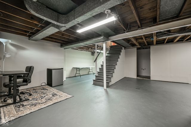 2404 Northview Avenue, Indianapolis, IN 46220