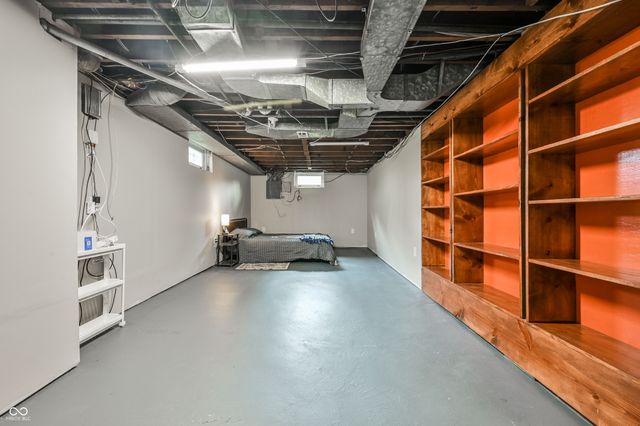 2404 Northview Avenue, Indianapolis, IN 46220