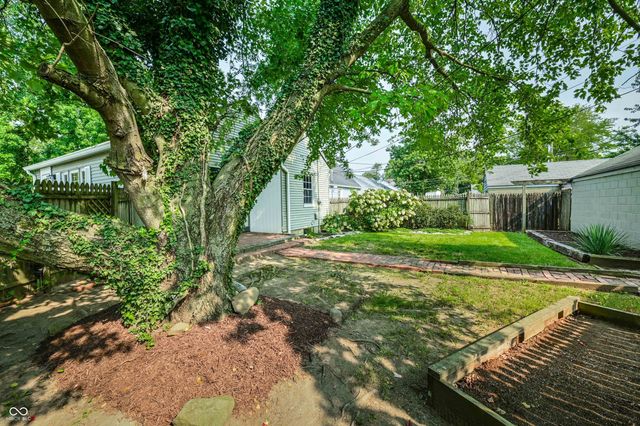 2404 Northview Avenue, Indianapolis, IN 46220