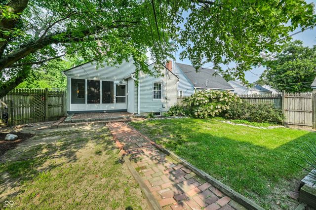 2404 Northview Avenue, Indianapolis, IN 46220