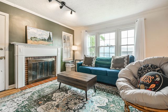 2404 Northview Avenue, Indianapolis, IN 46220