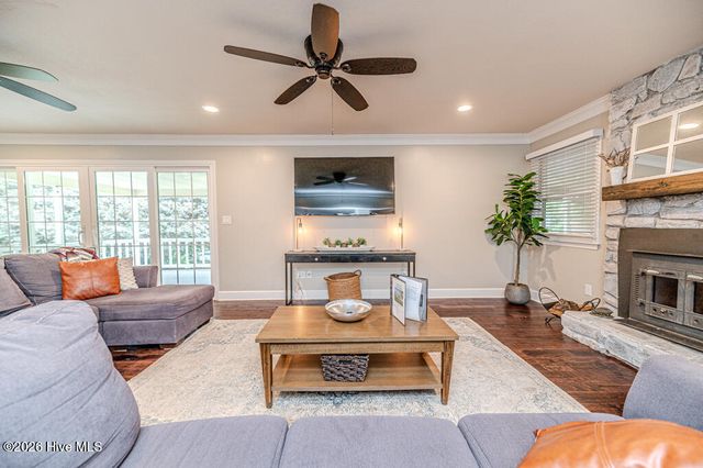 410 Edinboro Drive, Southern Pines, NC 28387