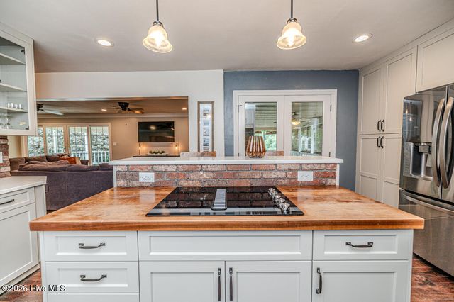410 Edinboro Drive, Southern Pines, NC 28387