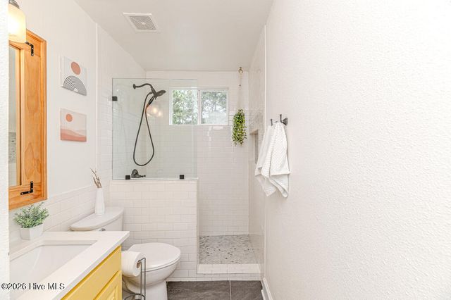 410 Edinboro Drive, Southern Pines, NC 28387