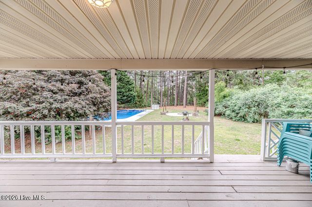 410 Edinboro Drive, Southern Pines, NC 28387