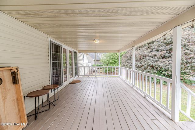 410 Edinboro Drive, Southern Pines, NC 28387