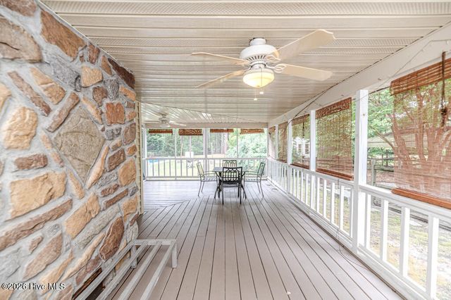 410 Edinboro Drive, Southern Pines, NC 28387