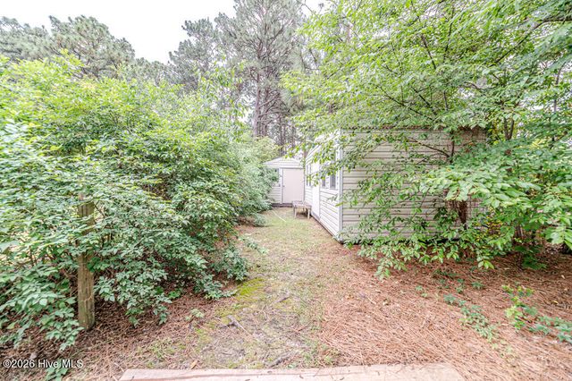 410 Edinboro Drive, Southern Pines, NC 28387