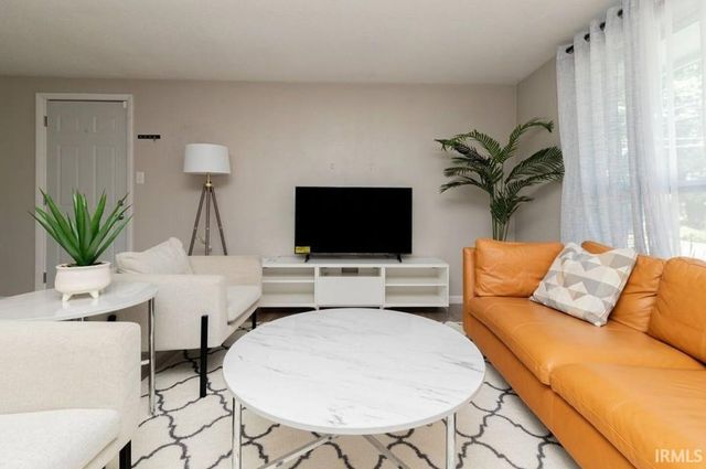 3226 Vance Avenue, Fort Wayne, IN 46805