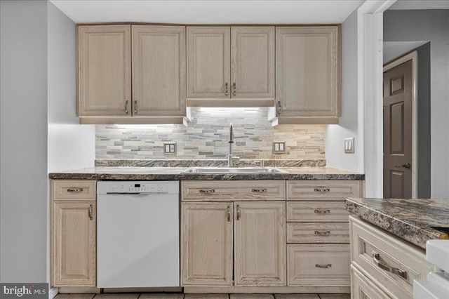 502 ANNE LN, Fairless Hills, PA 19030