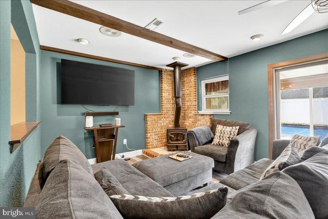 502 ANNE LN, Fairless Hills, PA 19030