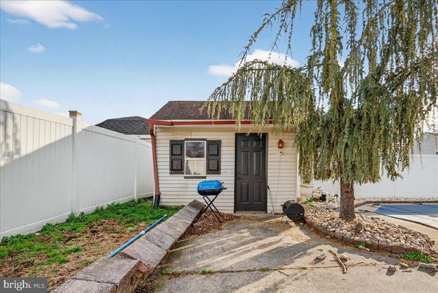 502 ANNE LN, Fairless Hills, PA 19030