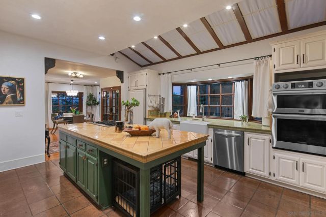 1115 S Mollison Ave, El Cajon, CA 92020