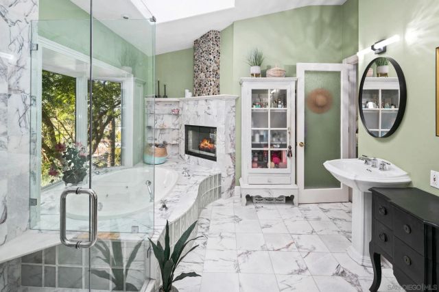 1115 S Mollison Ave, El Cajon, CA 92020