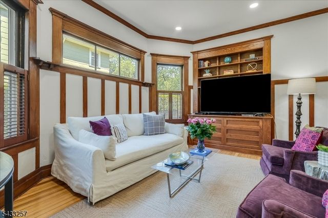 214 Lorraine Ave, Montclair Twp., NJ 07043