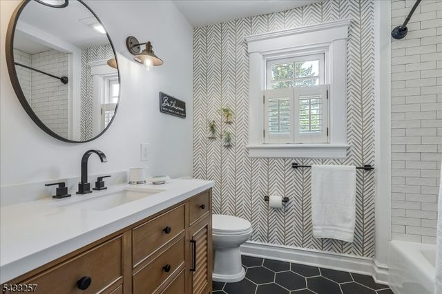 214 Lorraine Ave, Montclair Twp., NJ 07043
