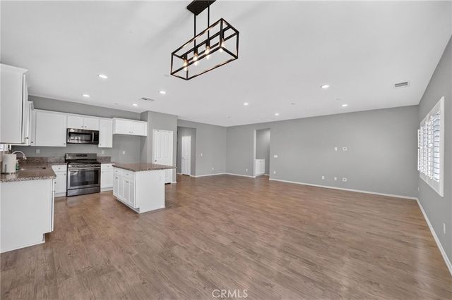 30151 Meadow Oaks, Menifee, CA 92585