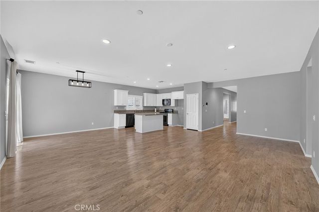 30151 Meadow Oaks, Menifee, CA 92585