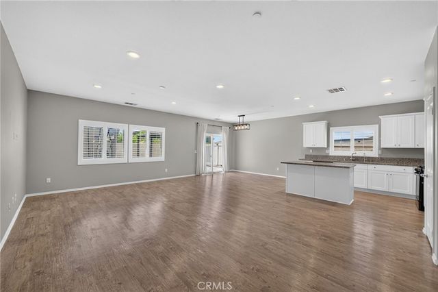 30151 Meadow Oaks, Menifee, CA 92585