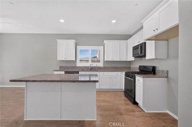 30151 Meadow Oaks, Menifee, CA 92585