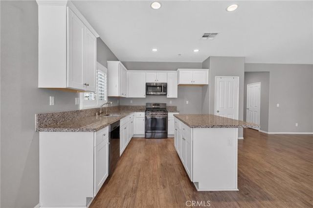 30151 Meadow Oaks, Menifee, CA 92585