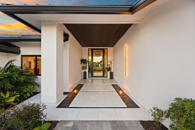 10290 Silver Lake Drive, Boca Raton, FL 33428