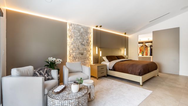 10290 Silver Lake Drive, Boca Raton, FL 33428