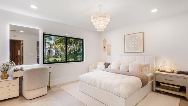 10290 Silver Lake Drive, Boca Raton, FL 33428