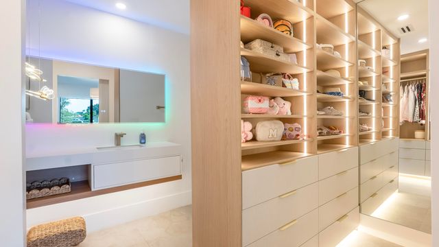 10290 Silver Lake Drive, Boca Raton, FL 33428