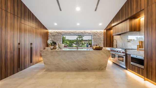 10290 Silver Lake Drive, Boca Raton, FL 33428