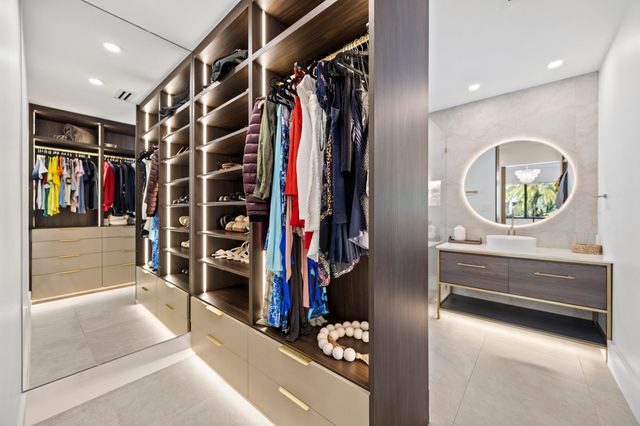 10290 Silver Lake Drive, Boca Raton, FL 33428