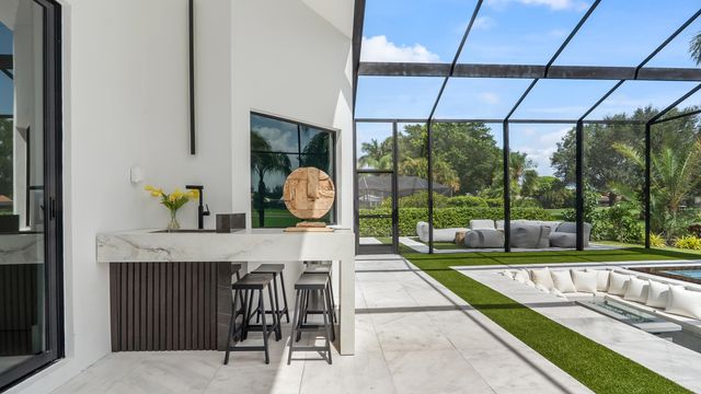 10290 Silver Lake Drive, Boca Raton, FL 33428