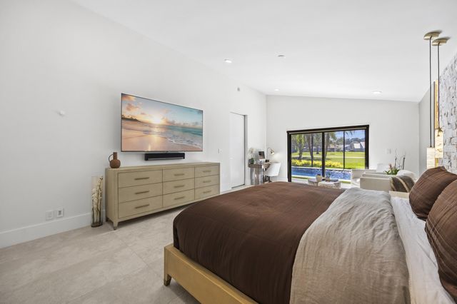 10290 Silver Lake Drive, Boca Raton, FL 33428