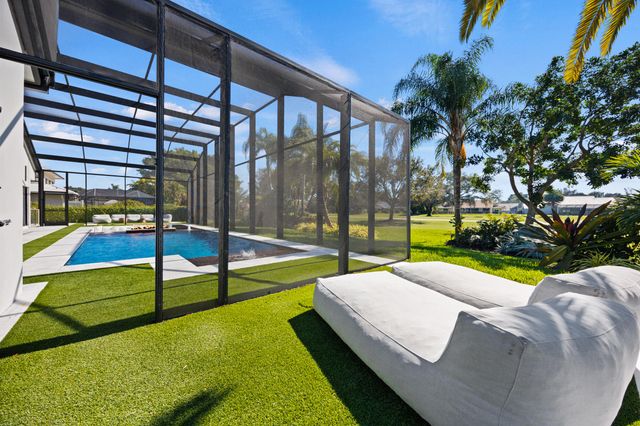 10290 Silver Lake Drive, Boca Raton, FL 33428