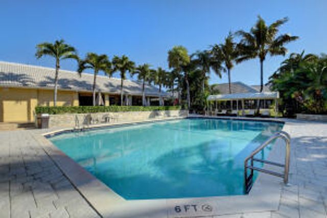 10290 Silver Lake Drive, Boca Raton, FL 33428