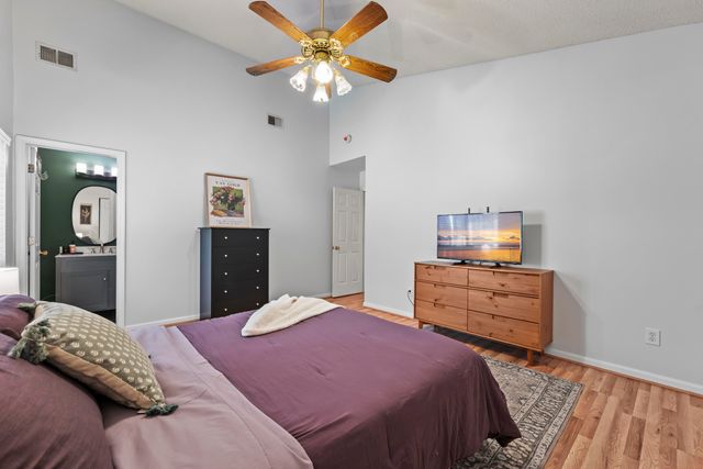 8071 Long Shadow Lane, North Charleston, SC 29406