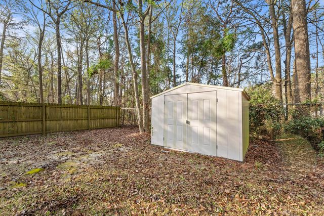 8071 Long Shadow Lane, North Charleston, SC 29406