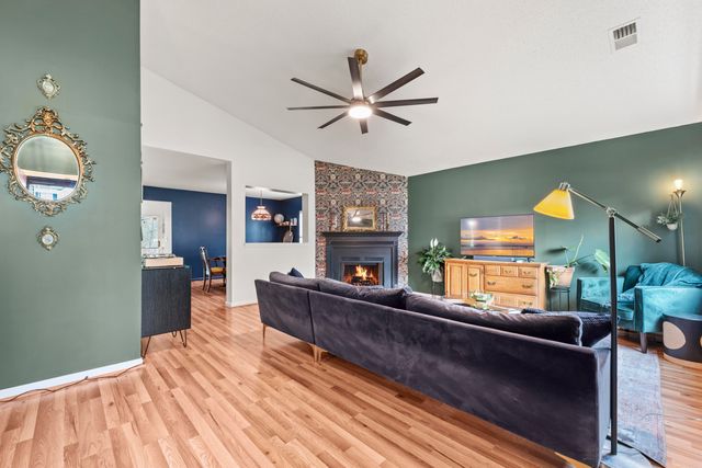 8071 Long Shadow Lane, North Charleston, SC 29406