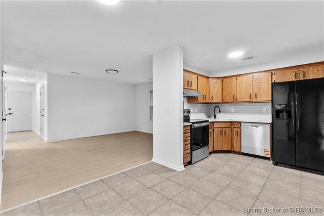 702 Ewing Lane, Jeffersonville, IN 47130