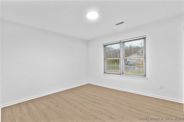 702 Ewing Lane, Jeffersonville, IN 47130