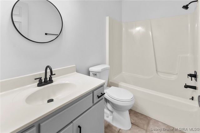 702 Ewing Lane, Jeffersonville, IN 47130