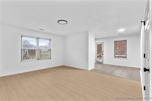 702 Ewing Lane, Jeffersonville, IN 47130