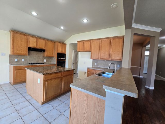 4100 Wildbriar Lane, Mansfield, TX 76063