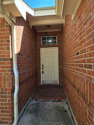 4100 Wildbriar Lane, Mansfield, TX 76063