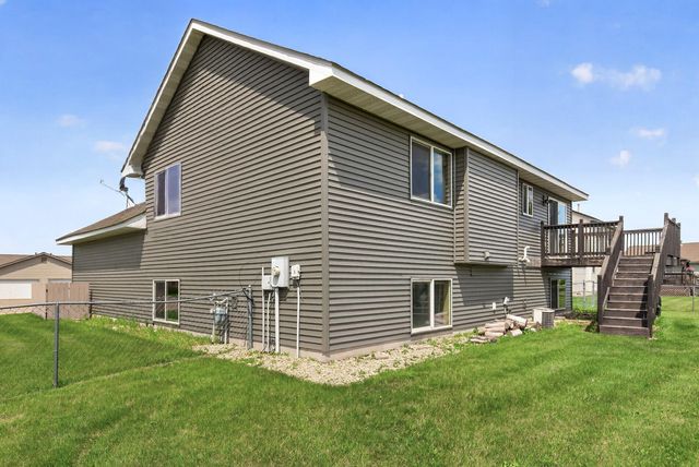 1536 Ponderosa Lane, New Richmond, WI 54017