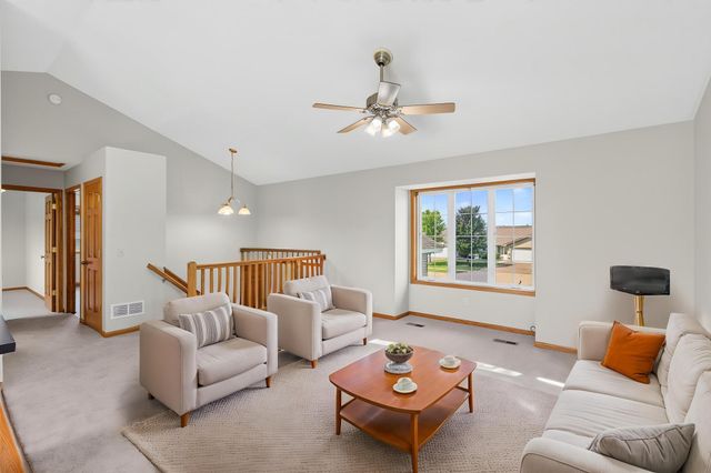 1536 Ponderosa Lane, New Richmond, WI 54017