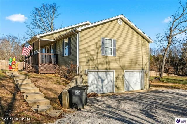 1140 Garrett Rd, Brandenburg, KY 40108